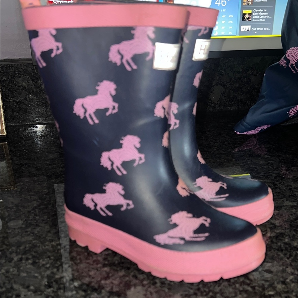 Hatley Kids Navy and Pink Horse Rain Boots